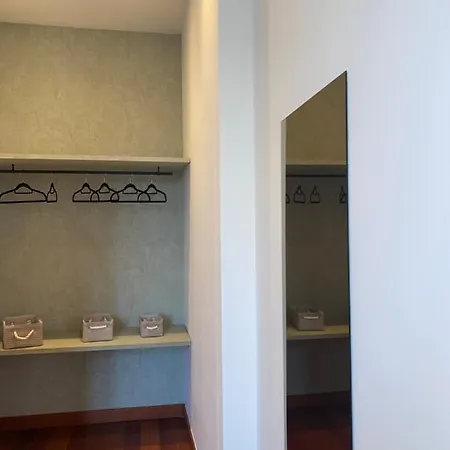 아파트 La Casa De La Alameda *