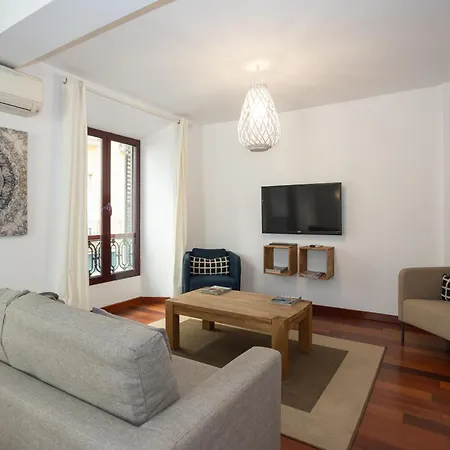 La Casa De La Alameda