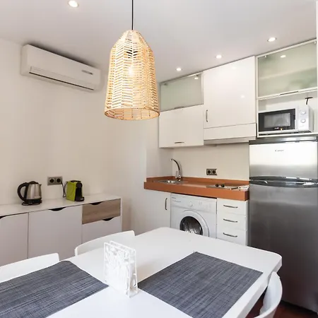 아파트 La Casa De La Alameda